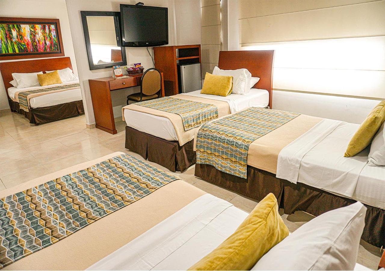 Hotel Buena Vista Express ブカラマンガ エクステリア 写真