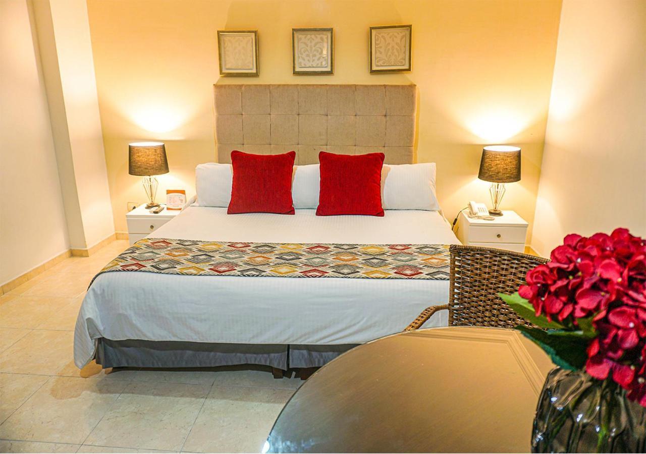 Hotel Buena Vista Express ブカラマンガ エクステリア 写真