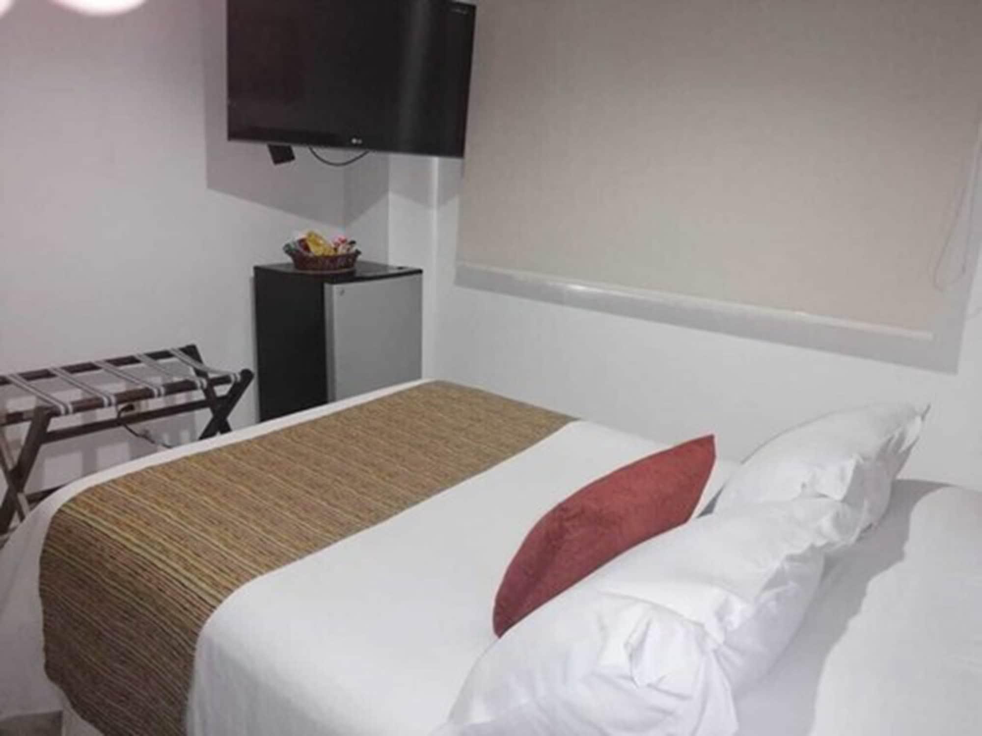 Hotel Buena Vista Express ブカラマンガ エクステリア 写真
