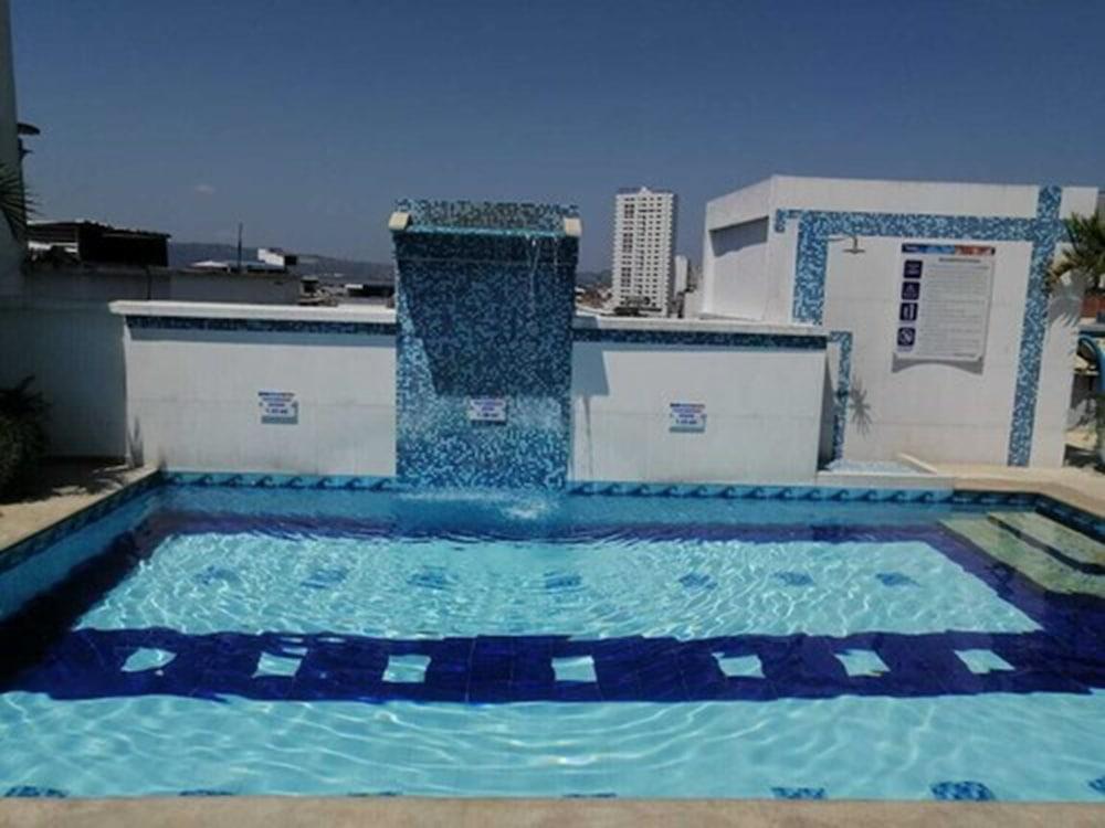 Hotel Buena Vista Express ブカラマンガ エクステリア 写真