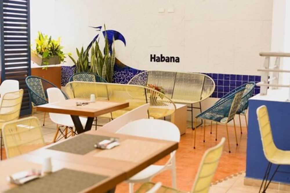 Hotel Buena Vista Express ブカラマンガ エクステリア 写真