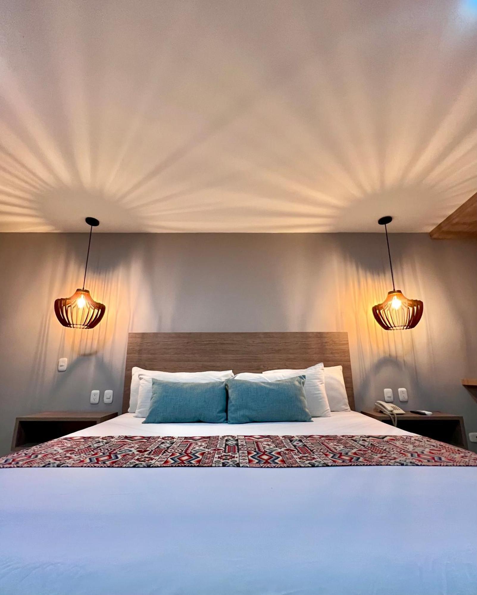 Hotel Buena Vista Express ブカラマンガ エクステリア 写真