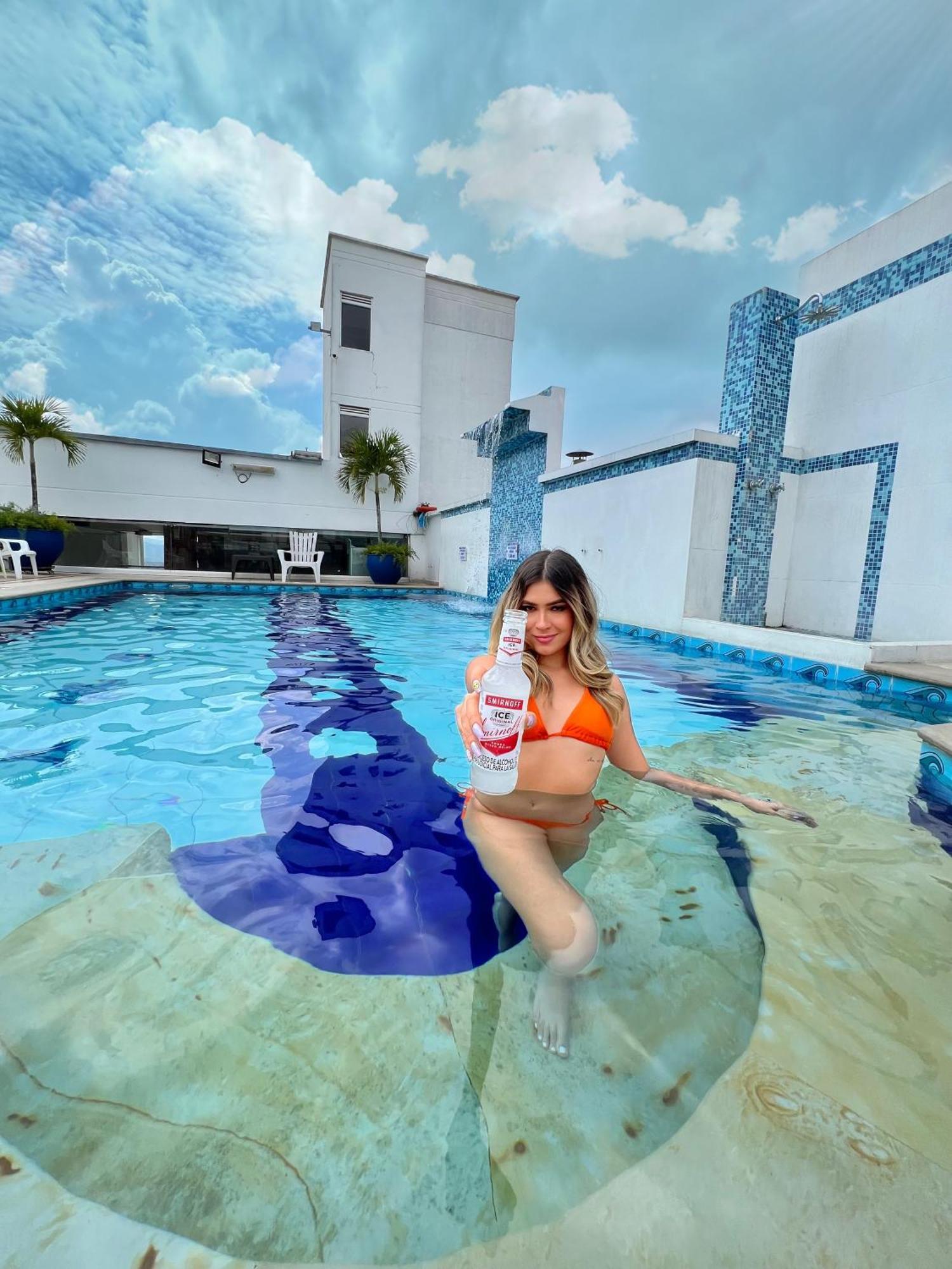 Hotel Buena Vista Express ブカラマンガ エクステリア 写真